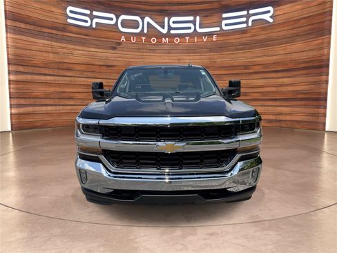 Used 2019 Chevrolet Silverado 1500 LT w/ All Star Edition AWD/4WD image 8