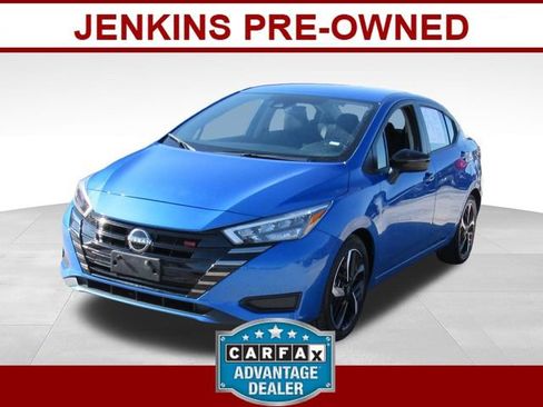 Used 2024 Nissan Versa SR FWD image 1