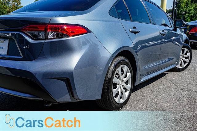 Used 2021 Toyota Corolla LE FWD image 5