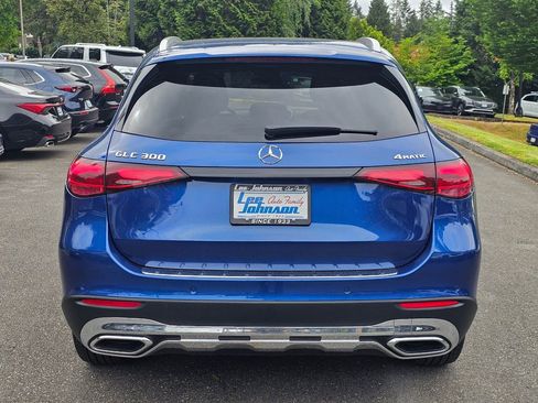 Used 2024 Mercedes-Benz GLC 300 4MATIC image 6