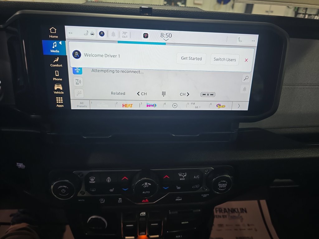 New 2027 Jeep Gladiator Sport AWD/4WD image 20