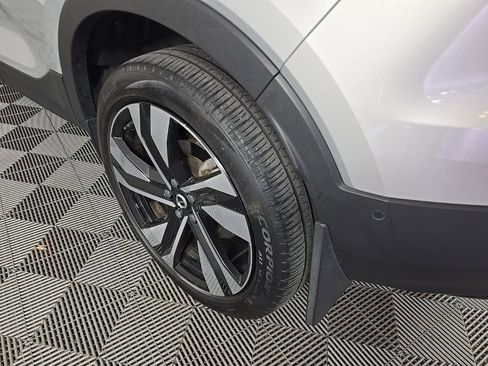 Used 2023 Volvo XC40 B5 Plus w/ Protection Package Premier image 15