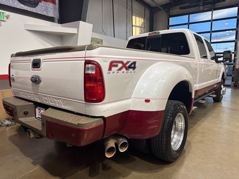 Used 2014 Ford F350 King Ranch w/ King Ranch w/Chrome Package image 28