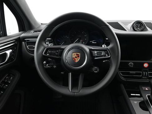 Used 2026 Porsche Macan AWD/4WD image 13