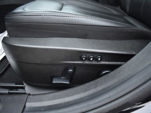 Used 2021 Alfa Romeo Giulia Sprint w/ Sun & Sound Package image 13