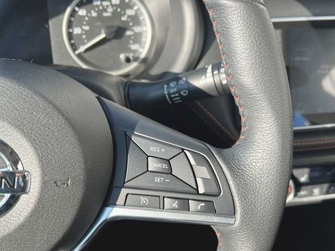 Used 2020 Nissan Kicks SR w/ SR Premium Package image 25