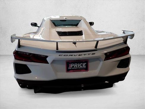 Used 2025 Chevrolet Corvette Stingray Preferred Conv w/ 2LT RWD image 3