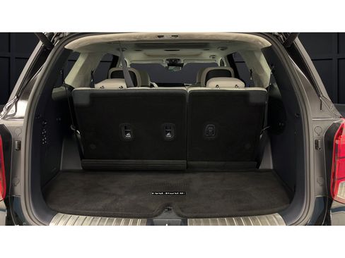 Used 2025 Hyundai Palisade Calligraphy FWD image 28