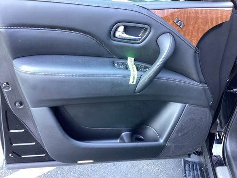 Used 2019 INFINITI QX80 Luxe w/ Proassist Package image 27