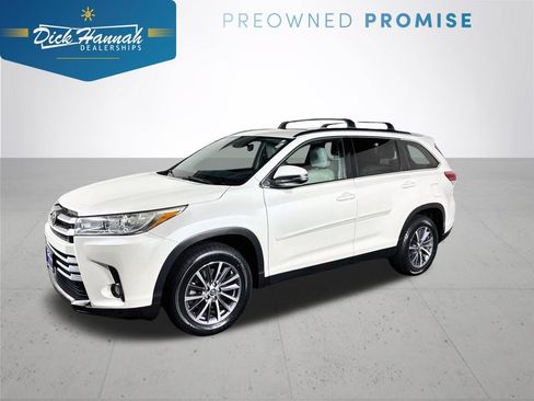 Used 2019 Toyota Highlander XLE w/ Protection Package #3 FWD image 1