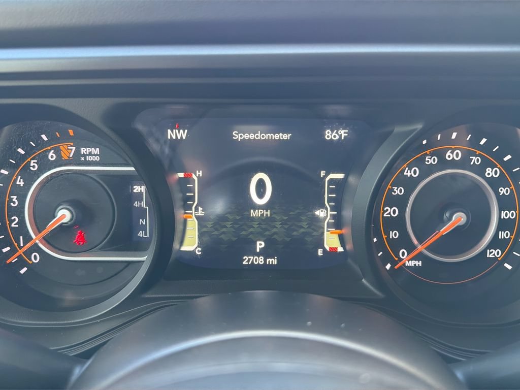 Used 2025 Jeep Gladiator Mojave w/ Convenience Group AWD/4WD image 25