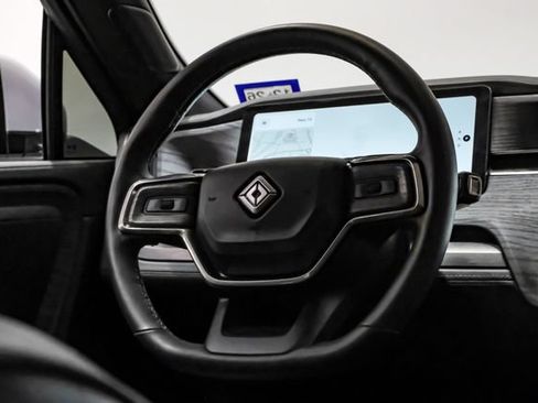 Used 2025 Rivian R1S Adventure AWD/4WD image 24