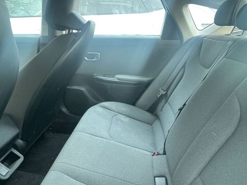 Used 2025 Kia K4 LXS image 8