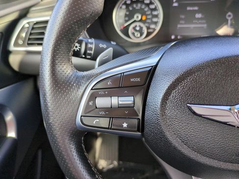 Used 2023 Genesis G70 2.0T AWD/4WD image 19
