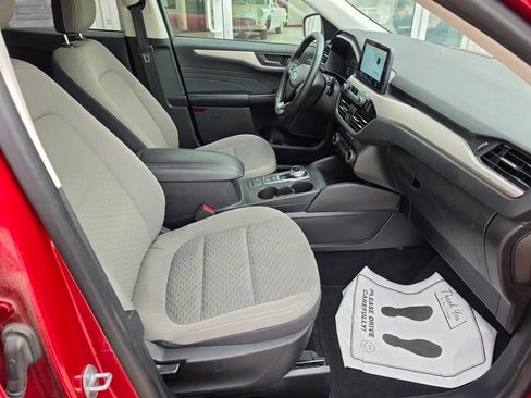 Used 2022 Ford Escape SE w/ Cold Weather Package AWD/4WD image 16