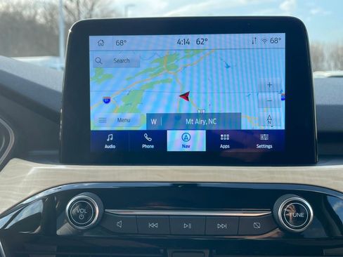 Used 2022 Ford Escape Titanium w/ Titanium Elite Package image 10