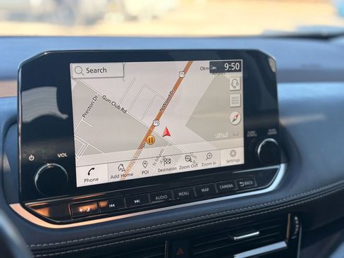 Used 2023 Nissan Rogue SL w/ SL Premium Package image 21