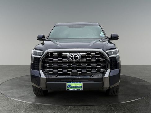 Used 2022 Toyota Tundra Platinum AWD/4WD image 2