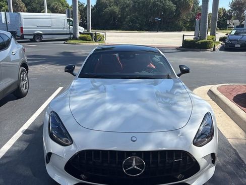 Used 2025 Mercedes-Benz AMG GT 55 image 3