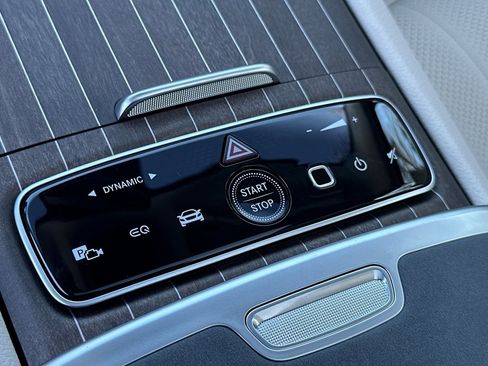 New 2026 Mercedes-Benz EQS 400 4MATIC SUV image 29