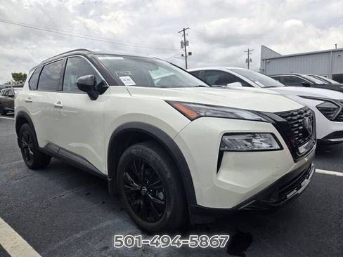 Used 2023 Nissan Rogue SV w/ SV Premium B Package FWD image 7