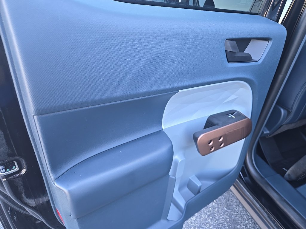 Used 2023 Ford Maverick Lariat FWD image 35