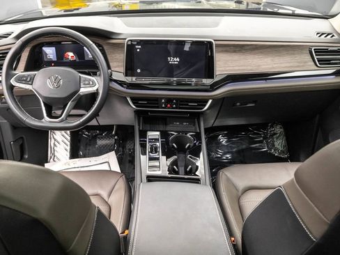 Used 2025 Volkswagen Atlas SEL image 26