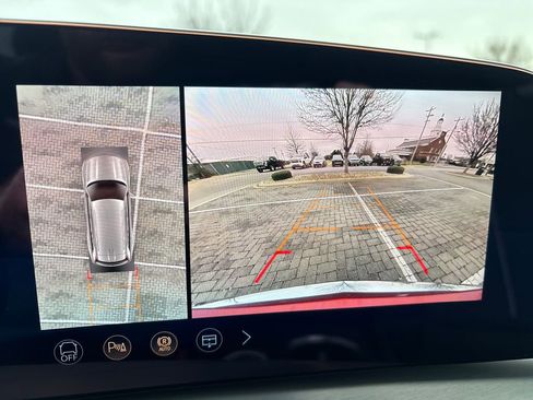 New 2026 Cadillac Vistiq Luxury image 25