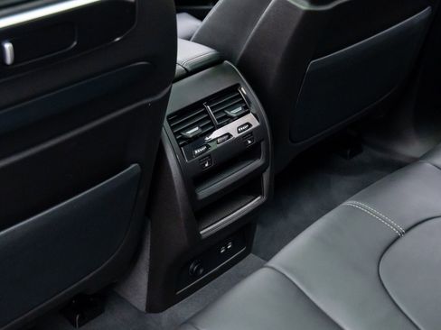 Certified 2024 BMW X5 xDrive40i w/ Executive Package image 19