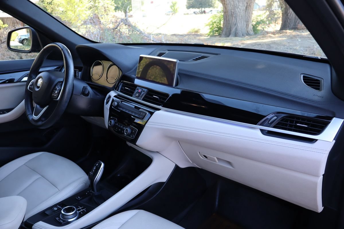Used 2021 BMW X1 xDrive28i w/ Convenience Package AWD/4WD image 17
