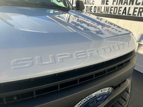 Used 2020 Ford F250 XL w/ Power Equipment Group image 35