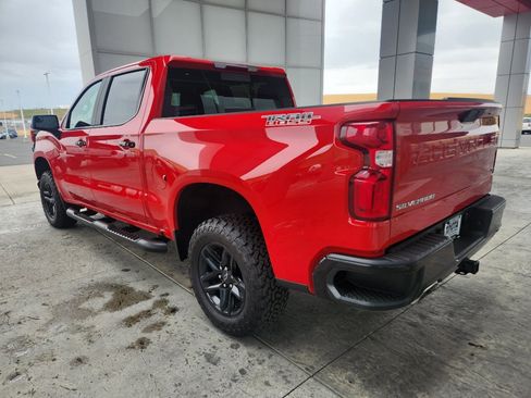 Used 2020 Chevrolet Silverado 1500 LT Trail Boss AWD/4WD image 2