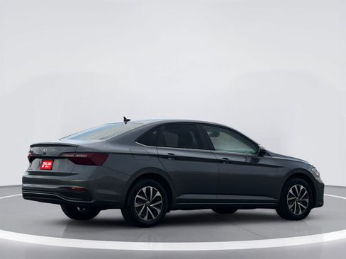 Used 2024 Volkswagen Jetta S FWD image 4