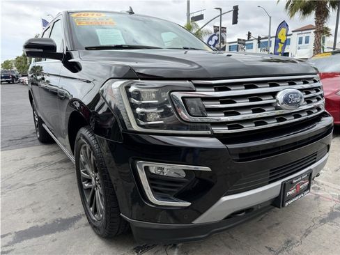 Used 2019 Ford Expedition Limited w/ Equipment Group 301A AWD/4WD image 10