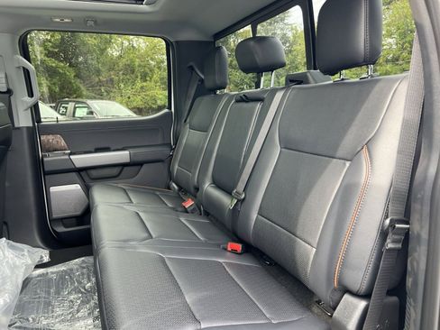 New 2026 Ford F250 Lariat w/ Black Appearance Package image 25