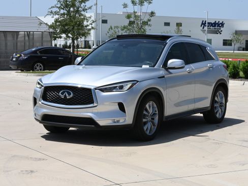 Used 2019 INFINITI QX50 Luxe FWD image 5