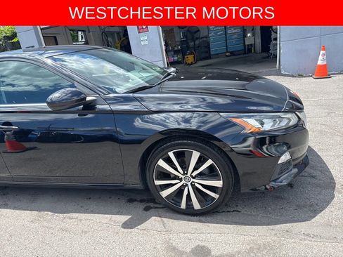 Used 2020 Nissan Altima 2.5 SR FWD image 9
