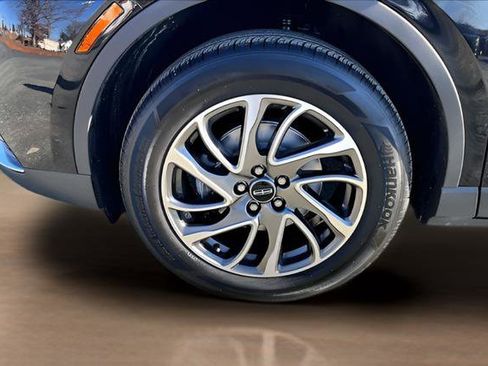 Used 2021 Lincoln Corsair AWD w/ Equipment Group 101A image 8