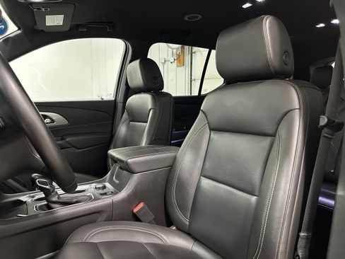 Used 2023 Chevrolet Traverse LT AWD/4WD image 27