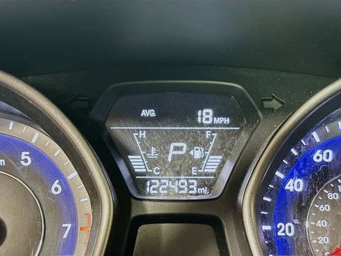 Used 2014 Hyundai Elantra SE image 13