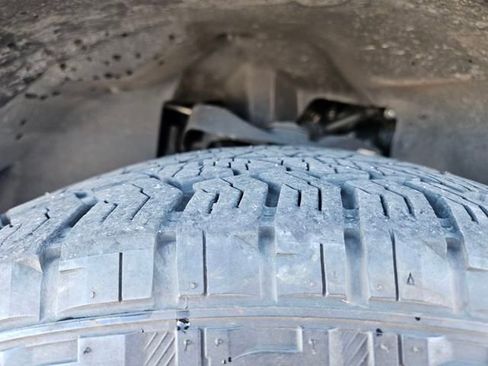 Used 2024 Nissan Frontier Pro-X w/ Pro Convenience Package image 26