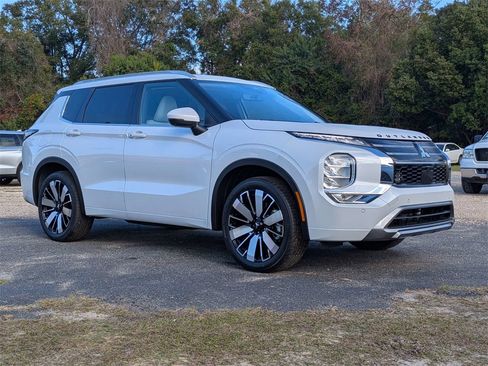 New 2026 Mitsubishi Outlander SEL image 2