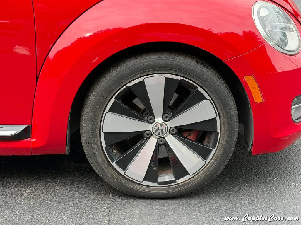 Used 2013 Volkswagen Beetle 2.0T FWD image 40