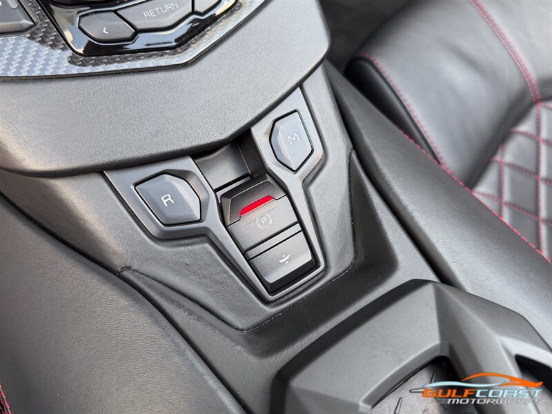 Used 2019 Lamborghini Aventador S AWD/4WD image 24