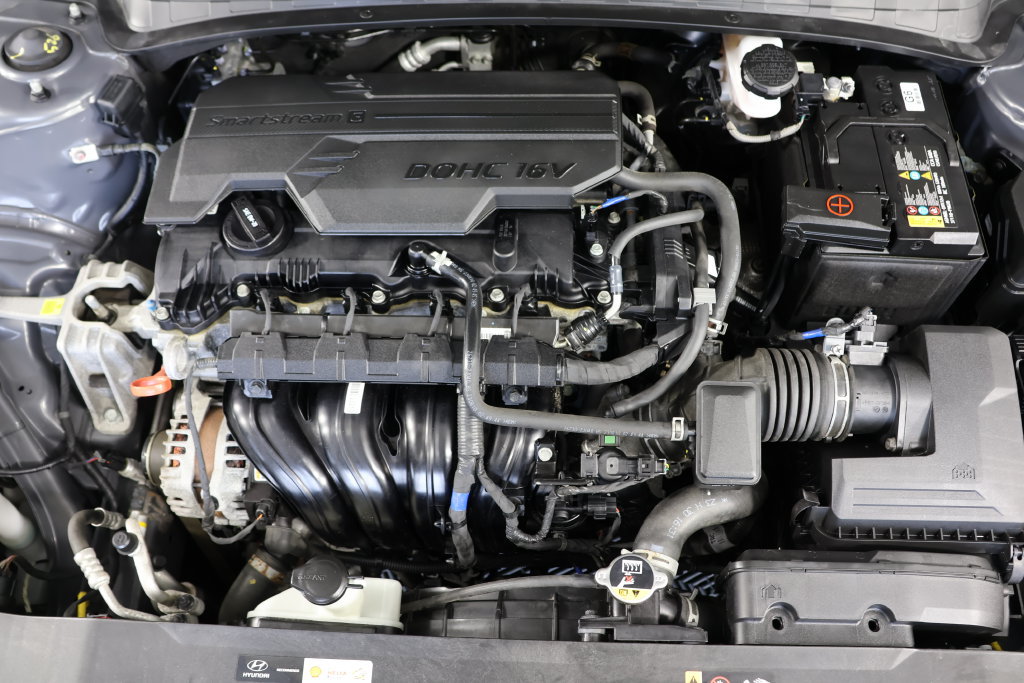 Used 2024 Hyundai Elantra SEL FWD image 23