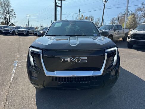 Used 2025 GMC Sierra EV Denali AWD/4WD image 8