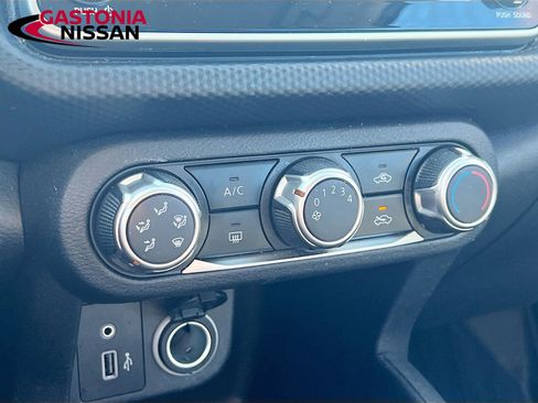 Used 2023 Nissan Kicks S image 19