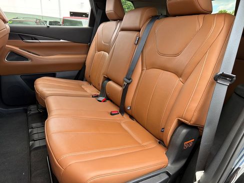 Used 2023 INFINITI QX60 Sensory w/ Cargo Package AWD/4WD image 15