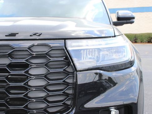 New 2026 Ford Explorer ST-Line w/ ST-Line Street Pack RWD image 24