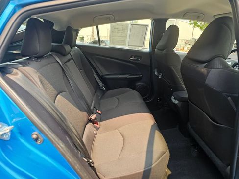 Certified 2020 Toyota Prius LE AWD/4WD image 12